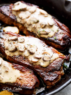 Pan Seared Steak with Mushroom Cream Sauce (2021)